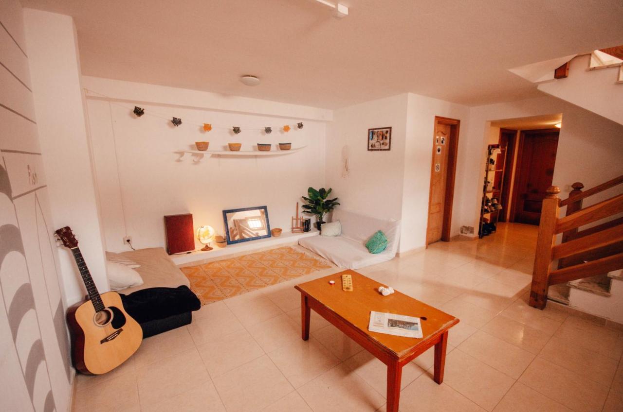International Surf Camp Only Surf Hostel Corralejo Buitenkant foto