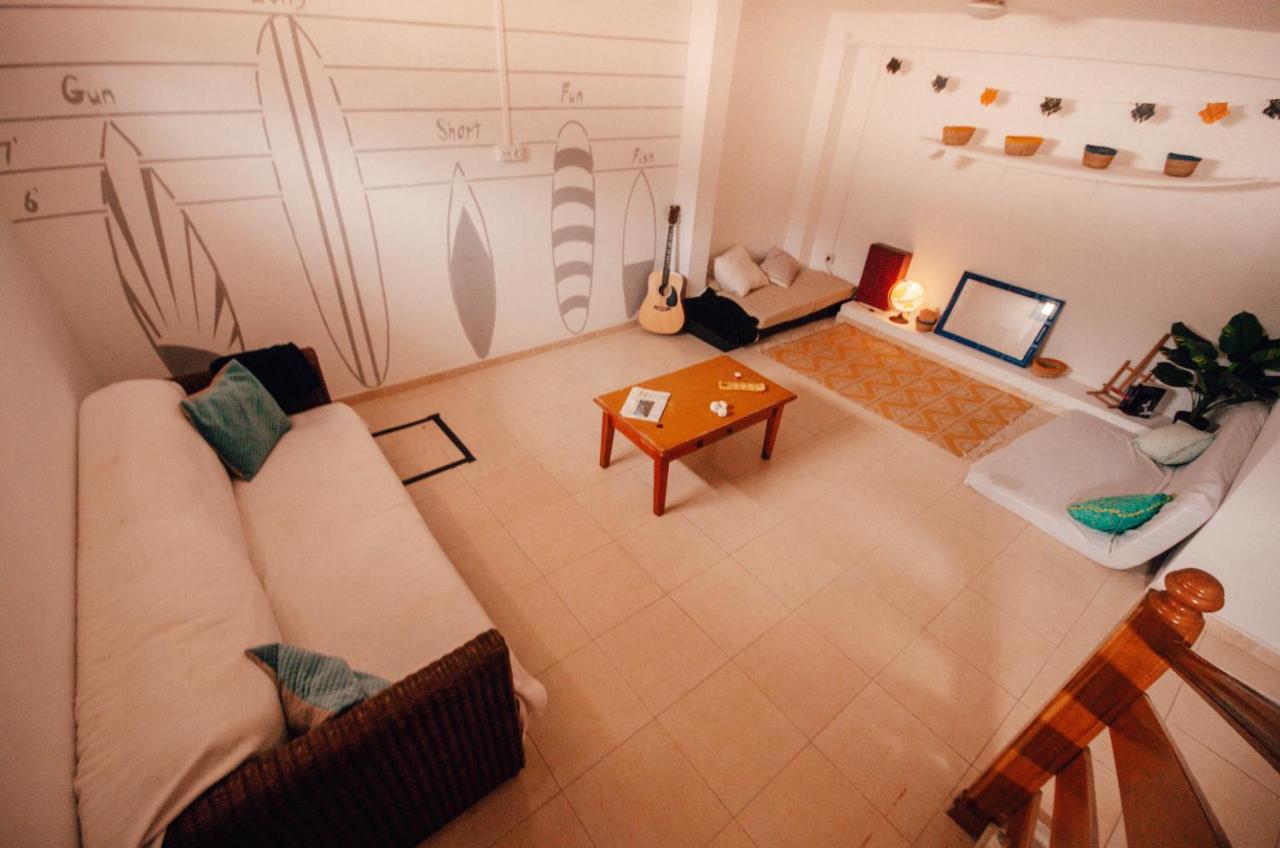 International Surf Camp Only Surf Hostel Corralejo Buitenkant foto